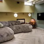Couette-café Houseboat Reussi