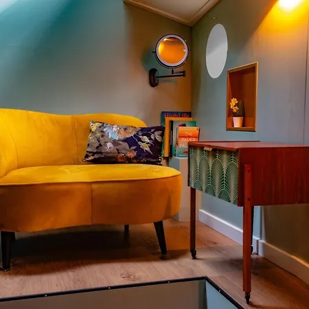 Houseboat Reussi 4* Amsterdam