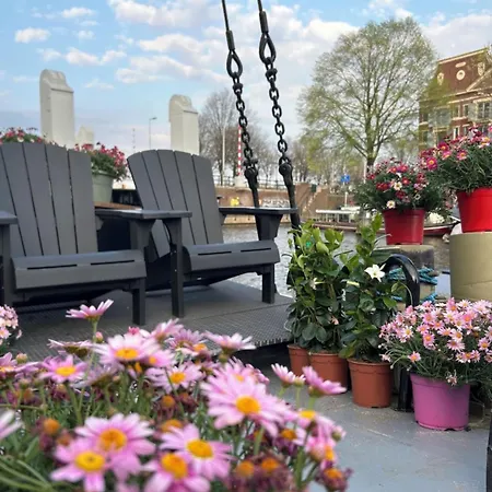 Houseboat Reussi 3* Amszterdam